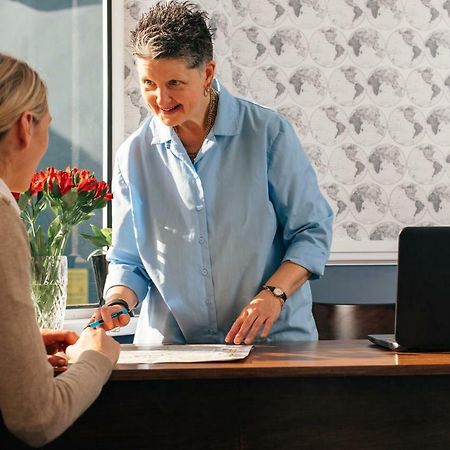 Mountview Hotel Express Ст. Хейлир Джерси Экстерьер фото